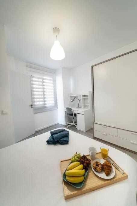 1 Room Atico Pedregalejo Malaga Zewnętrze zdjęcie