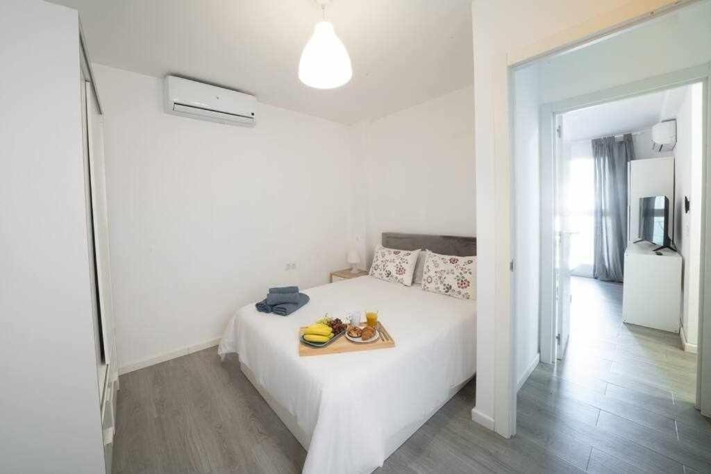1 Room Atico Pedregalejo Malaga Zewnętrze zdjęcie